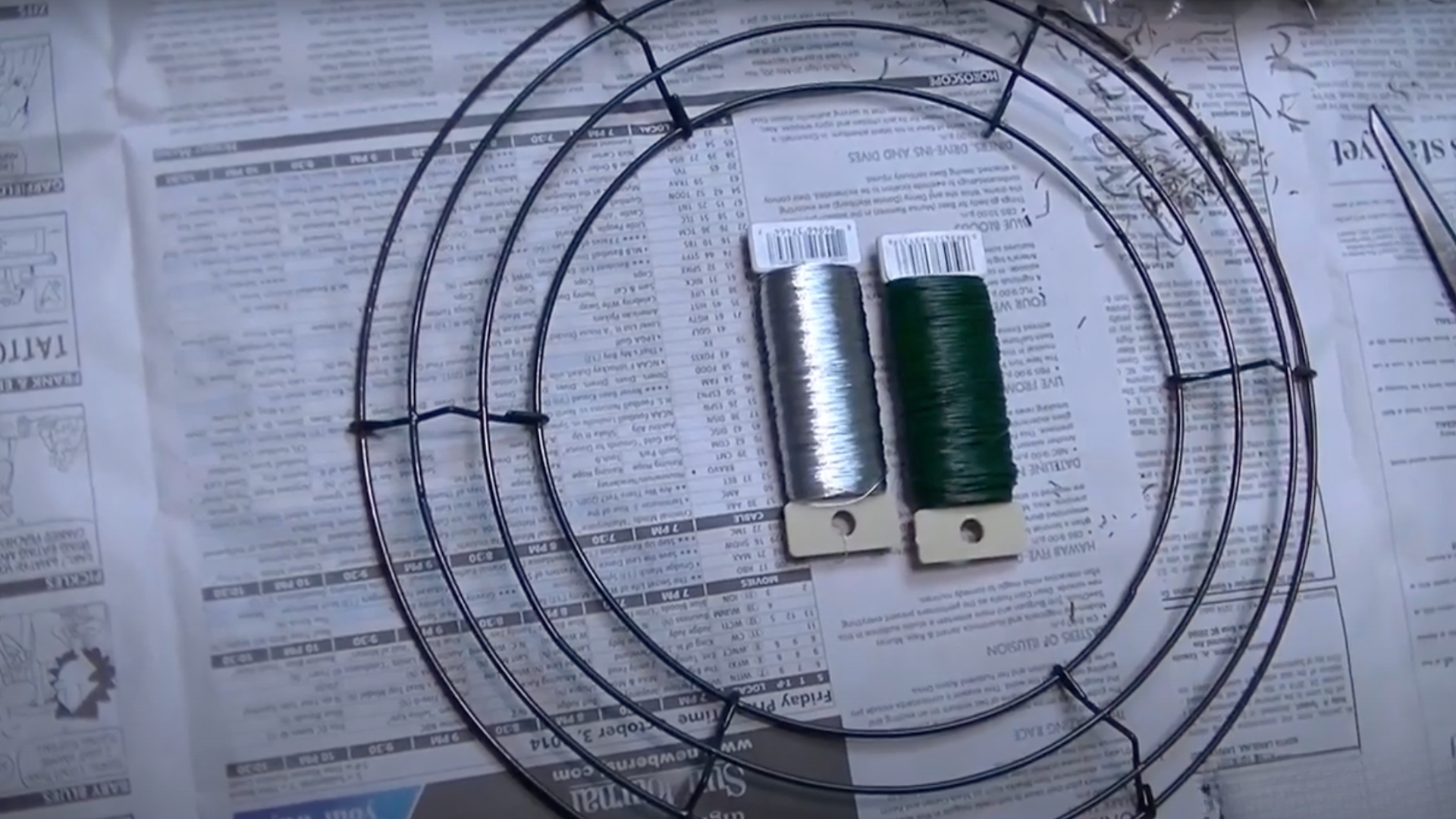 Step 2: Set Up the Wire Wreath Form