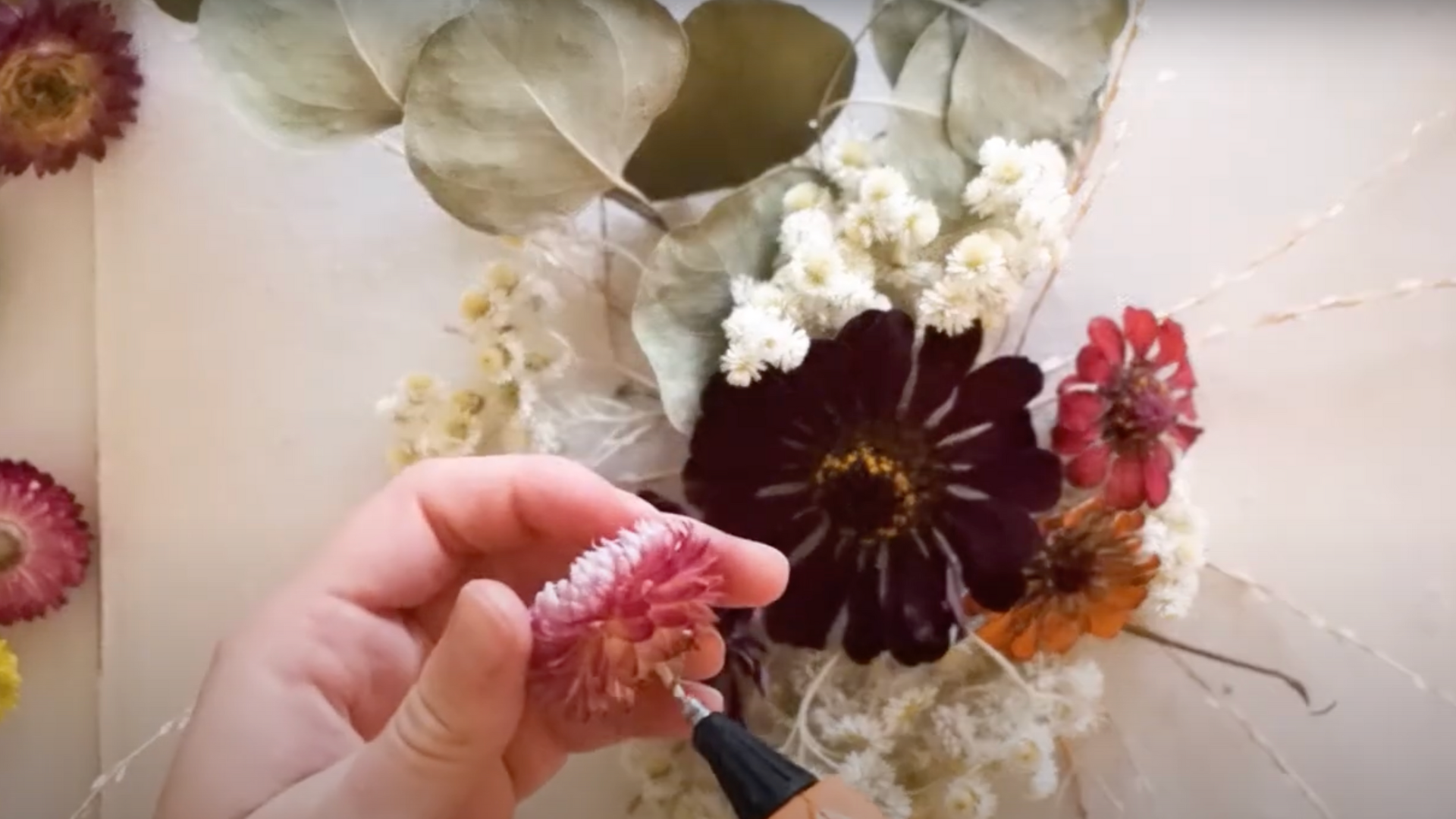 Step_5_Build_Texture_with_Fillers_and_Focal_Flowers
